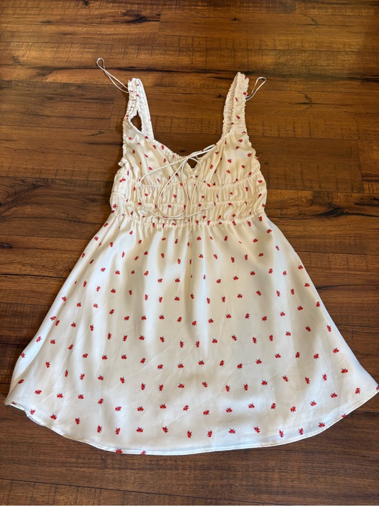 Zara Dresses & Skirts - Zara Floral Satin Mini Dress Size XS Red Cream Cottagecore EUC